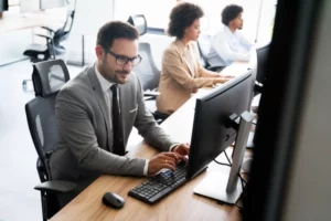 Cumplimiento Del Expediente Laboral Evita Sanciones Y Riesgos Legales Con Ia Y Automatizacion